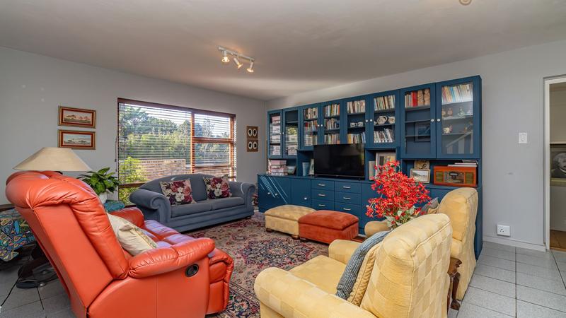 5 Bedroom Property for Sale in Hersham Western Cape